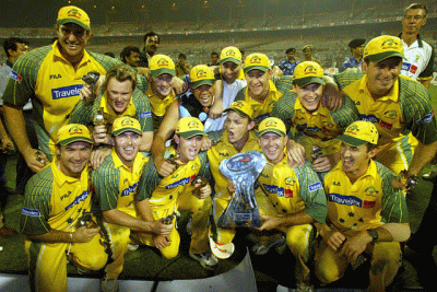 australia-cricket-team-after-winning-natwest-series-2003-400px.gif
