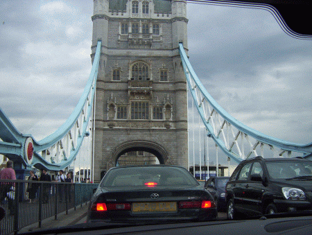 london_tower_bridge.gif